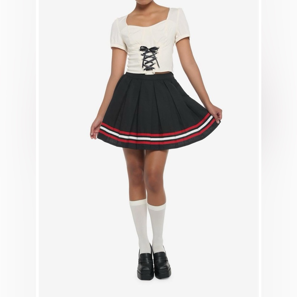 Hot Topic Ivory Corset Lace-Up Girls Crop Top - Picture 3 of 8